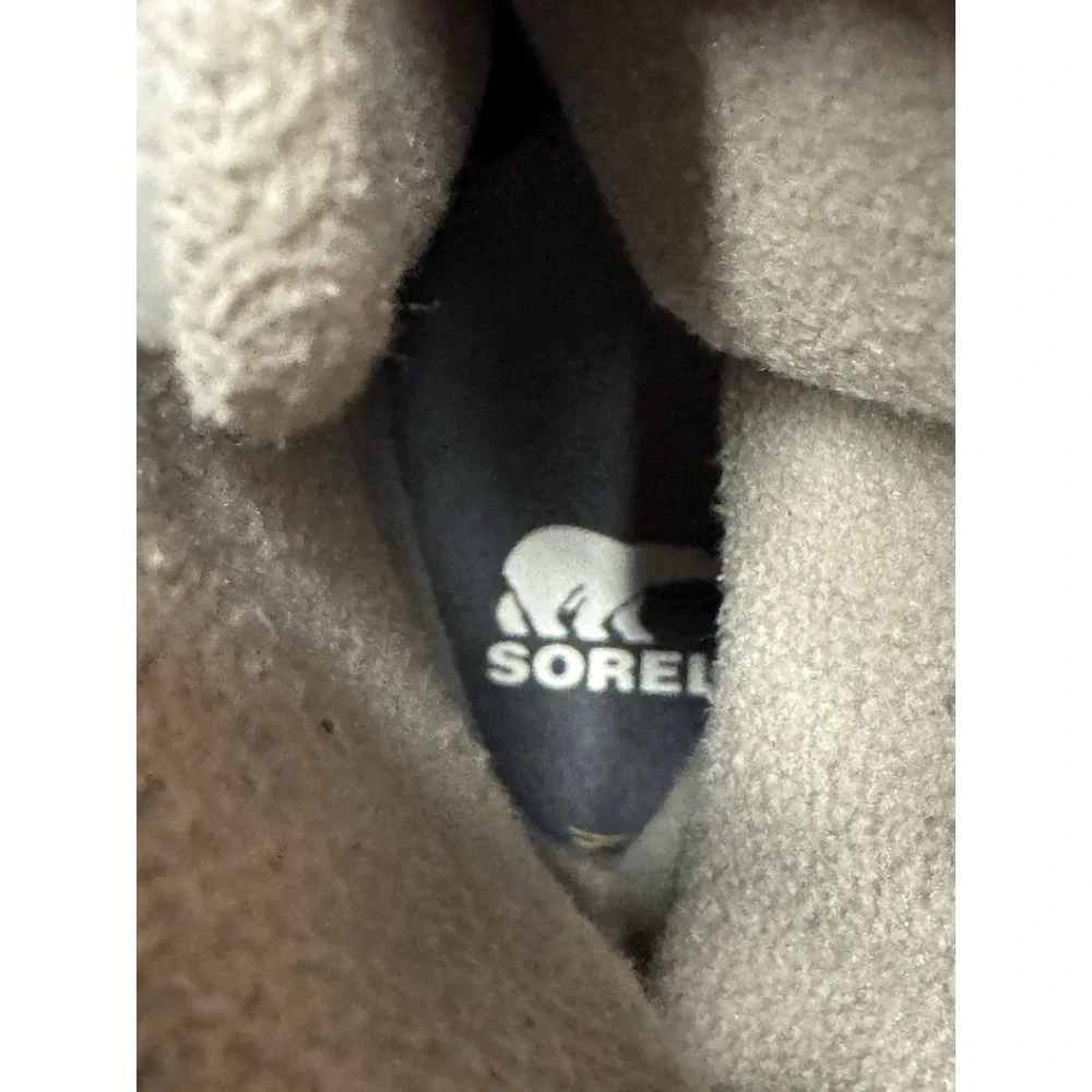 Sorel Whitney II Short Waterproof Insulated Boot Gray Youth Size 5